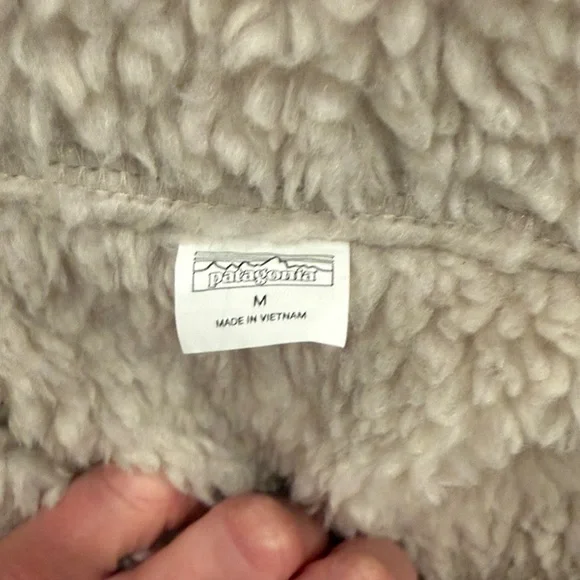 Patagonia Red and Tan Puffer Vest with Sherpa Lining - Picture 3 of 4